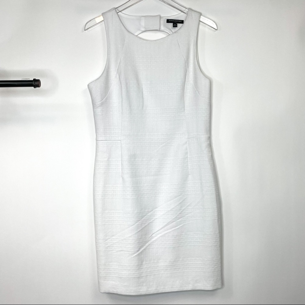 NEW Banana Republic White Textured Sheath Dress 10
